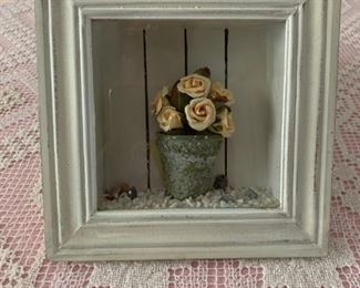 CG-21 Flower Shadow Box
                 7X7 $4.00