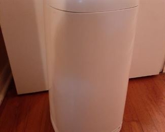 D-T-275  $12  Diaper Genie