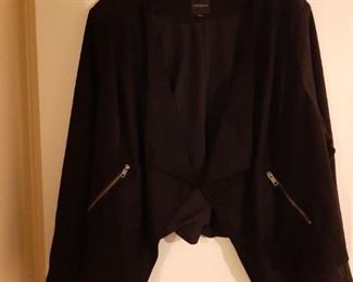 D-C-260  $10  Lane Bryant  26/28