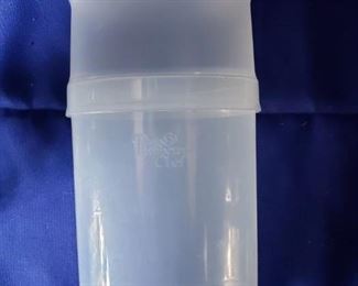 P-89 $3 Dry Measuring cup