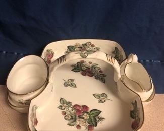 MB-1  Hammersley Strawberry China Basket 3 pc set $50