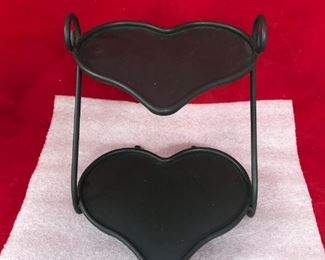 MB -16  Longaberger Wrought Iron Hearts stand  $35