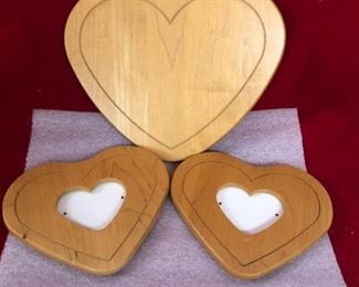 MB -17  Longaberger Heart Lids 2 are picture frames.  $35