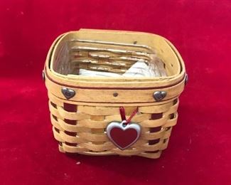 MB -31  Longaberger Basket with insert  $15