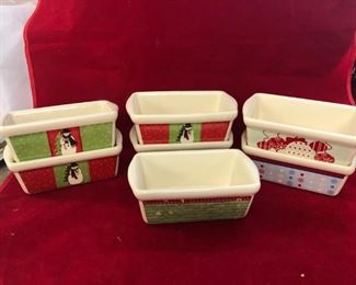 MB -41  Mini Loaf pans  $7