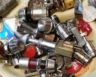 Various vintage cigarette lighters