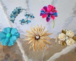 vintage costume Jewelry
