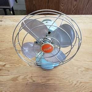 Small Zero Metal Vintage Fan
Blows like the big ones!
