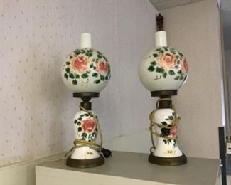 Lovely Gone with The Wind style lamps