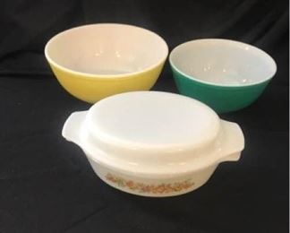 Pyrex Bowls and Anchor Hawking Covered Casserole