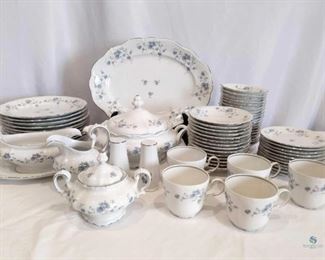 Johann Haviland China	
Johann Haviland Blue Garland China. Includes 1 oval serving plate, Gravy boat and saucer, Creamer, Sugar dish (with lid), Salt and Pepper shaker, Round vegetable dish (with lid), 5 teacups, 10 dinner plates, 14 saucers, 11 bread plates, and 19 fruit bowls. Some pieces have minor marks
