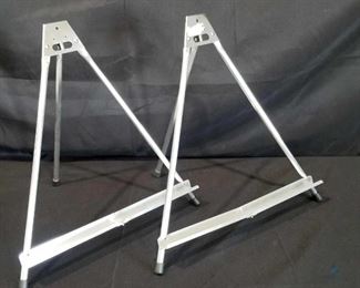 Table Top Easels	
2 Aluminum Table Top Easels with Rubber Feet