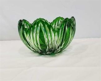 Czech Hand Cut Glass Crystal Bowl	
Green Approx. 9" x 6" Hand Cut Crystal Bowl