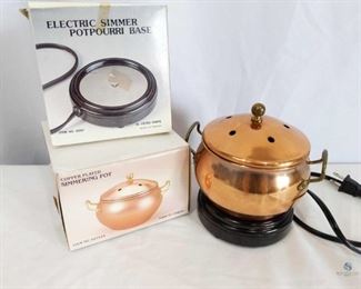 Simmering Pot and Base	
Includes stove pot copper plated simmering pot and electric simmer potpourri base.