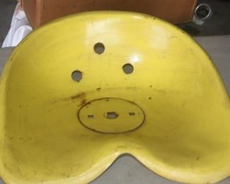 VINTAGE JOHN DEERE SEAT