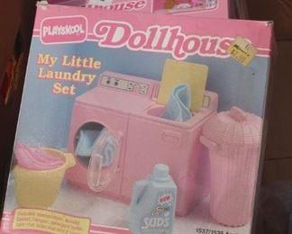 VINTAGE PLAYSKOL DOLLHOUSE FURNITURE