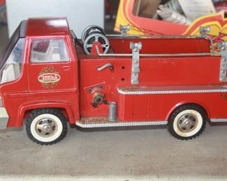 VINTAGE TONKA FIRETRUCK