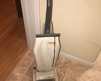 Hoover Elite Vacuum $25