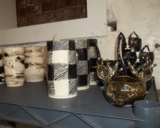 buffalo check pottery