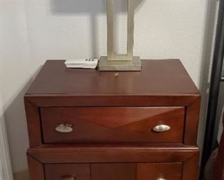 2 nightstands and 2 lamps available 
