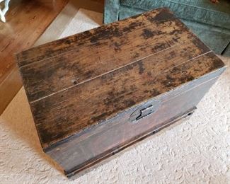 Antique Chinese chest