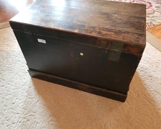 Antique Chinese chest