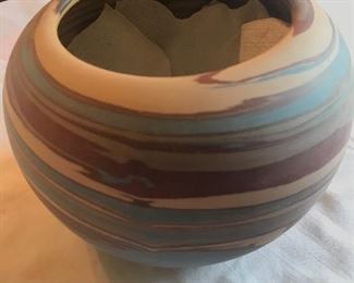 Niloak swirl bowl