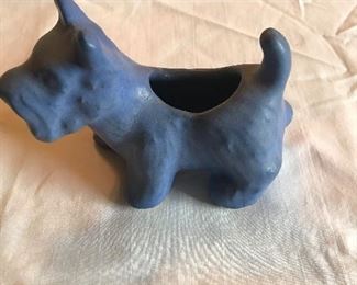 Niloak Blue planter / Scottie