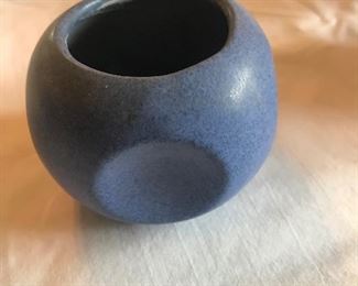 Niloak Blue planter/vase - small