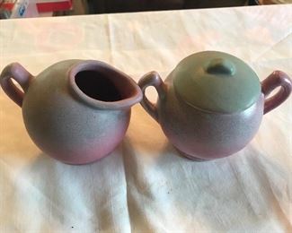 Niloak Set of 2; sugar bowl and creamer