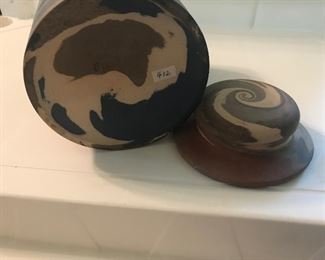 Bottom & top of Niloak storage piece