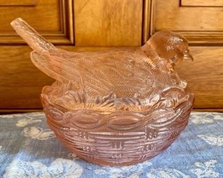 Item 18:  Heisey Pink Dove in Nest - 4":  $18