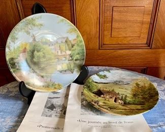 Item 400:  Two Bradford Exchange Plates - 8.5": $15 for pair