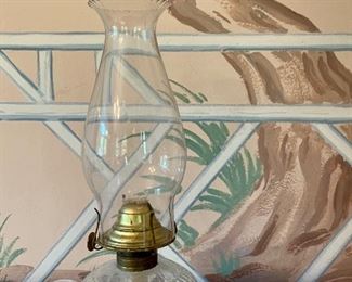 Item 550:  Antique oil lamp: $22.00