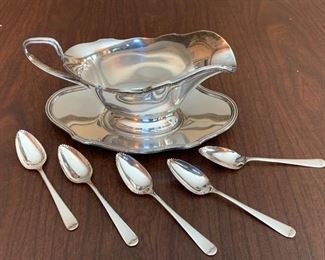 Item 347:  Lawrence B. Smith Co (Boston) Silverplate gravy boat and 5 pretty silverplate teaspoons: $26