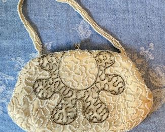 Item 243:  Vintage Beaded bag with flower:  $34.00