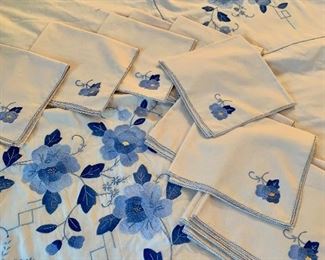 Item 441:  Linen tablecloth & 12 matching napkins:  $45