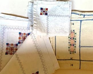 Item 452:  Lot of assorted antique embroidered linens:  $28