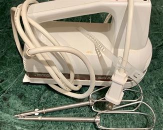 Item 524:  KitchenAid Hand Mixer: $40