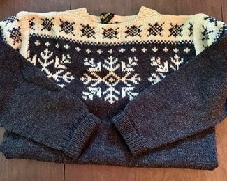 Item 527:  Norse Knit men's sweater:  $45  