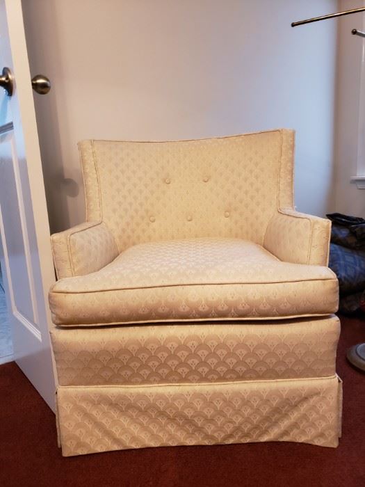 Pristine Upholstered Chair