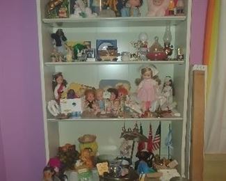 Ethan Allen dresser with dolls for sale separately