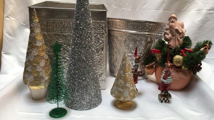 https://connect.invaluable.com/randr/auction-lot/sparkle-christmas-trees-2-large-silver-toned_EA140BBA83