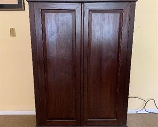 Vintage Linen Press....Gorgeous Piece!