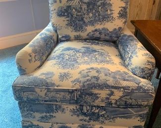 The Charles Stewart Company Swivel Club Chair