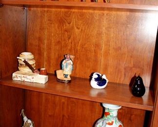 Decorative items - vases, figurines, brass animals, etc.