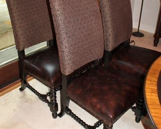 Set of 4 dining chairs (as is)