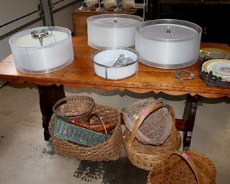 Dining table, light fixtures, baskets
