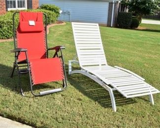 101. Two 2 Outdoor Lounge Chairs