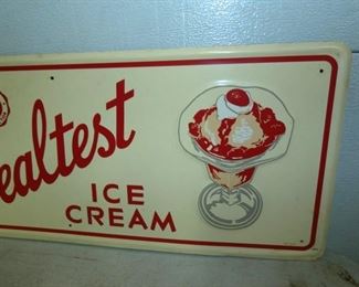 VIEW 3 RIGHTSIDE ICE CREAM SIGN 